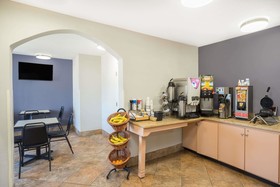 Microtel Inn & Suites by Wyndham Bowling Green