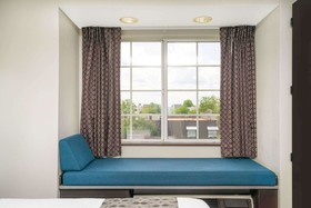 Microtel Inn & Suites by Wyndham Bowling Green