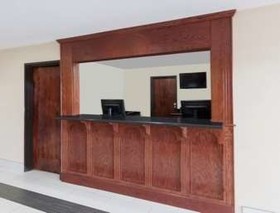 Super 8 by Wyndham Bowling Green South