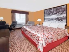 Super 8 by Wyndham Bowling Green South