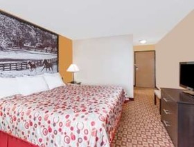 Super 8 by Wyndham Bowling Green South