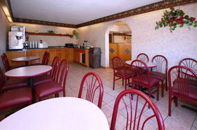 Red Roof Inn & Suites Cave City