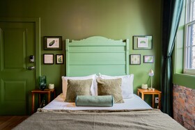 The Pickle Factory Hotel By Neat Suites