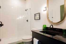 The Pickle Factory Hotel By Neat Suites