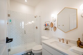 The Pickle Factory Hotel By Neat Suites