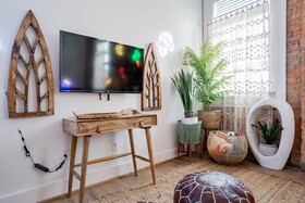 The Pickle Factory Hotel By Neat Suites