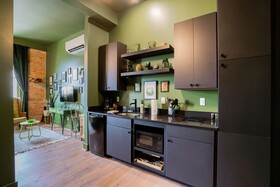 The Pickle Factory Hotel By Neat Suites