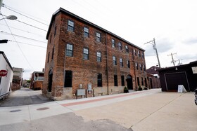 The Pickle Factory Hotel By Neat Suites