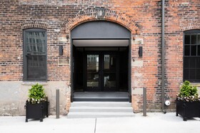 The Pickle Factory Hotel By Neat Suites