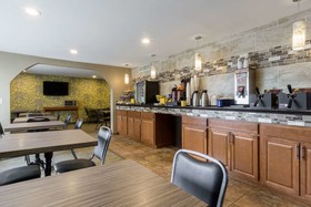 Days Inn by Wyndham Florence Cincinnati Area