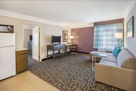 La Quinta Inn & Suites by Wyndham Cincinnati Airpt Florence
