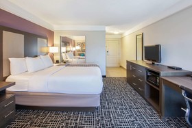 La Quinta Inn & Suites by Wyndham Cincinnati Airpt Florence