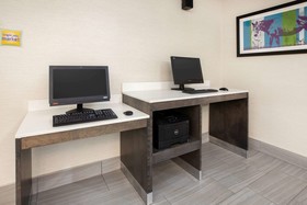 La Quinta Inn & Suites by Wyndham Cincinnati Airpt Florence