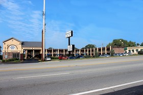 Bluegrass Inn