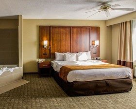 Comfort Suites