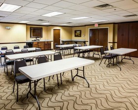 Comfort Suites