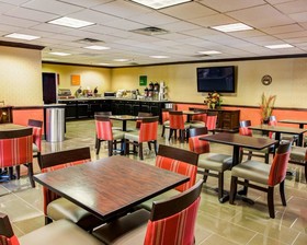 Comfort Suites