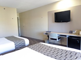 Microtel Inn & Suites by Wyndham Georgetown
