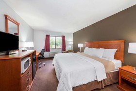 Super 8 by Wyndham Georgetown