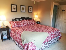 The B & B at Queenslake