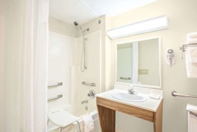 Days Inn by Wyndham Glasgow