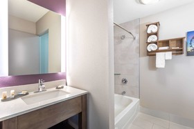 La Quinta Inn & Suites by Wyndham Hopkinsville