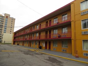 Budgetel Inn And Suites Louisville