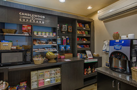 Candlewood Suites Louisville Airport