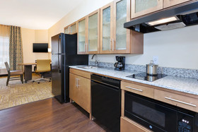 Candlewood Suites Louisville - NE Downtown Area
