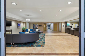 Candlewood Suites Louisville - NE Downtown Area