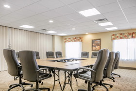Comfort Suites Airport