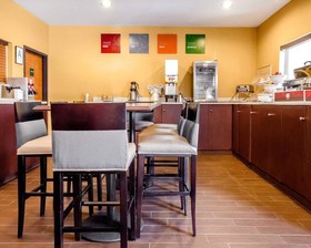 Comfort Suites East