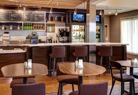 Courtyard Louisville East