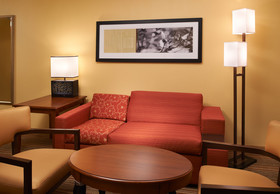 Courtyard Louisville East