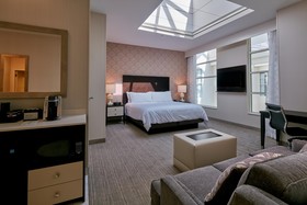 Embassy Suites by Hilton Louisville Downtown
