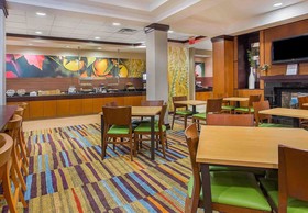Fairfield Inn & Suites Louisville East