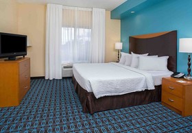 Fairfield Inn & Suites Louisville East
