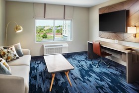 Fairfield Inn & Suites Louisville Northeast