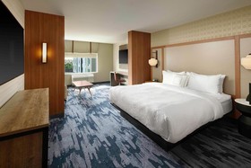 Fairfield Inn & Suites Louisville Northeast