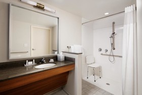 Fairfield Inn & Suites Louisville Northeast