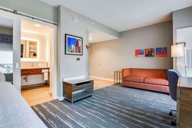 Hampton Inn & Suites by Hilton Louisville East Oxmoor