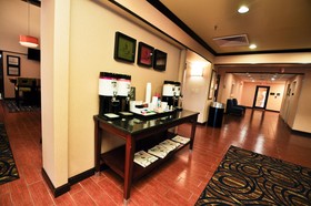 Hampton Inn & Suites Louisville East