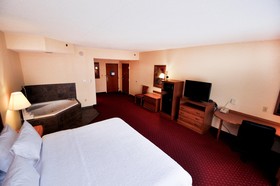 Hampton Inn & Suites Louisville East