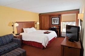 Hampton Inn Louisville Airport