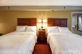 Hampton Inn Louisville Airport
