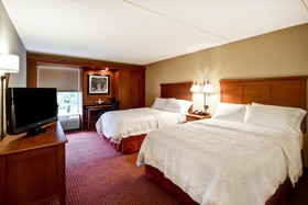 Hampton Inn Louisville Airport