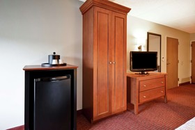 Hampton Inn Louisville Airport