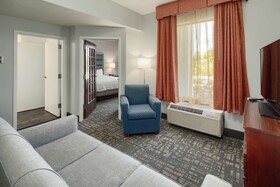 Hampton Inn Louisville Northeast