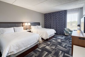 Hampton Inn Louisville Northeast