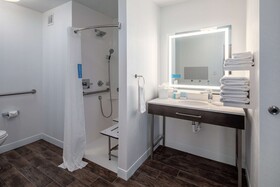 Hampton Inn Louisville Northeast